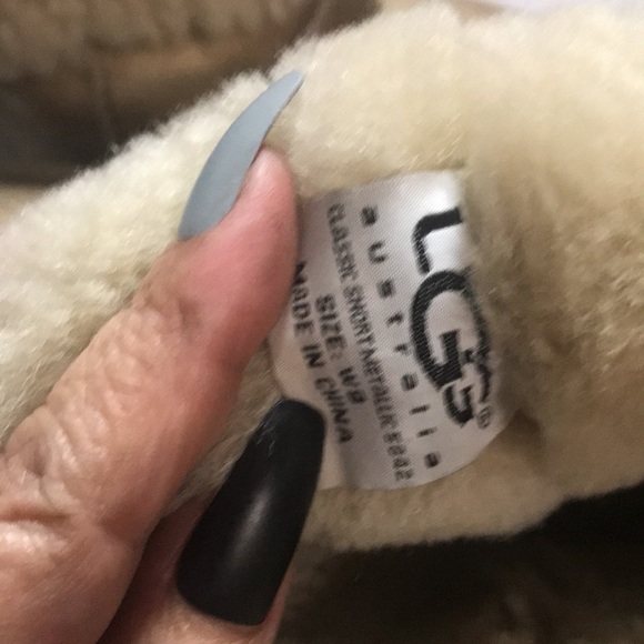 UGG Gold - Picture 5 of 5